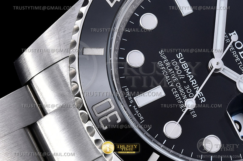 ROLSUB0417A_07.jpg