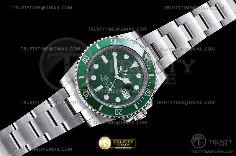 ROLSUB0417B_03.jpg