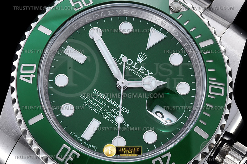ROLSUB0417B_05.jpg