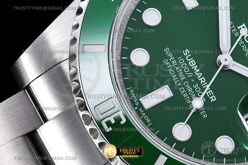 ROLSUB0417B_06.jpg
