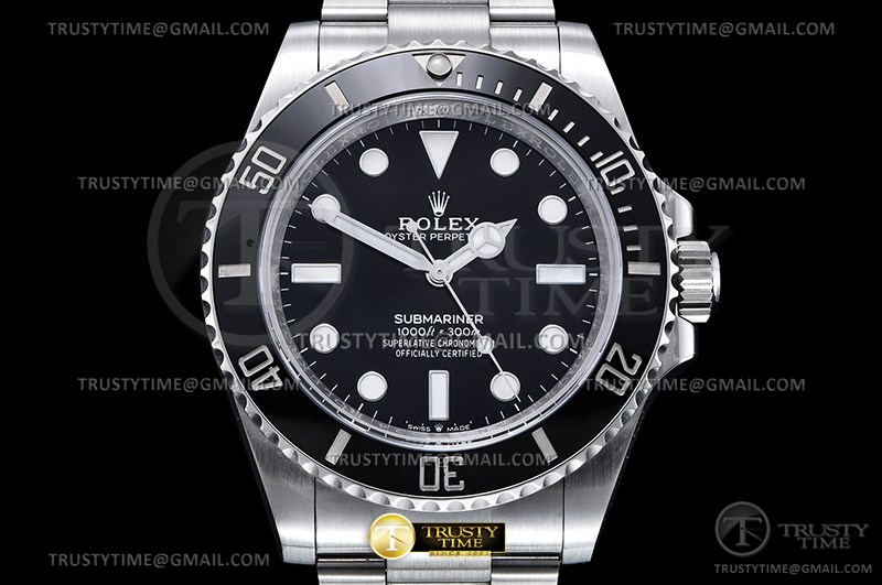 ROLSUB0415_02.jpg
